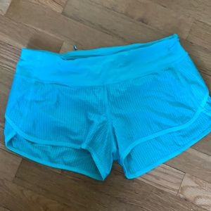 Lululemon shorts - Size 6